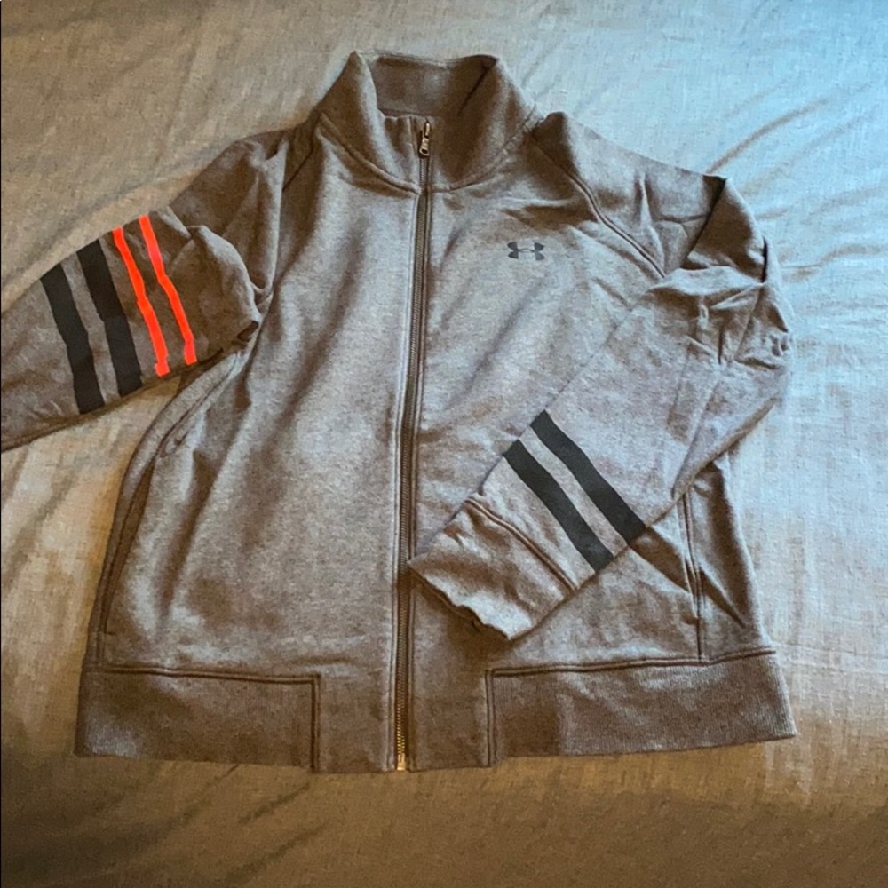 Under Armour zip from sweatshirt